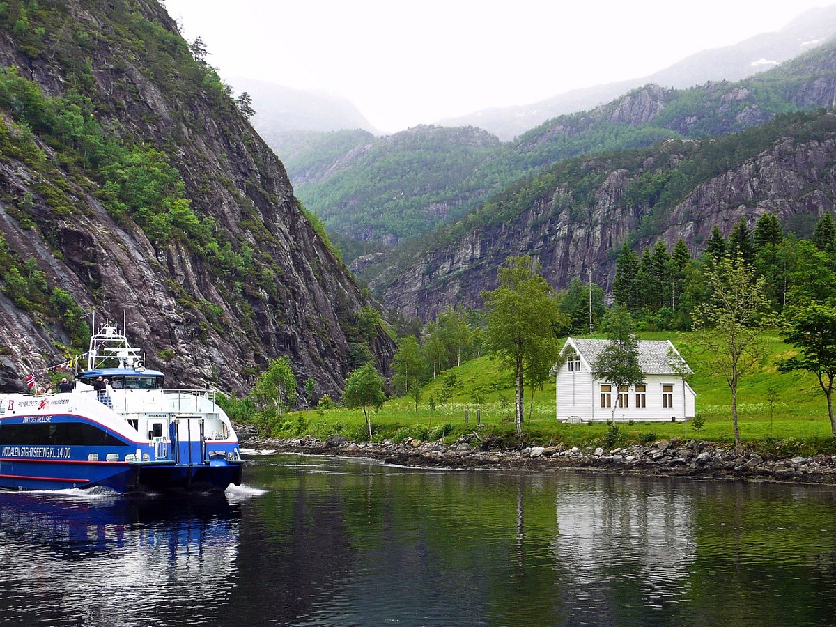 Cruises to Bergen: deals & bookings