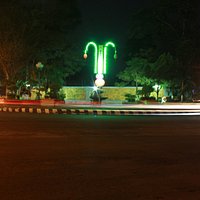 Monumen dekat jalan Jembatan lama