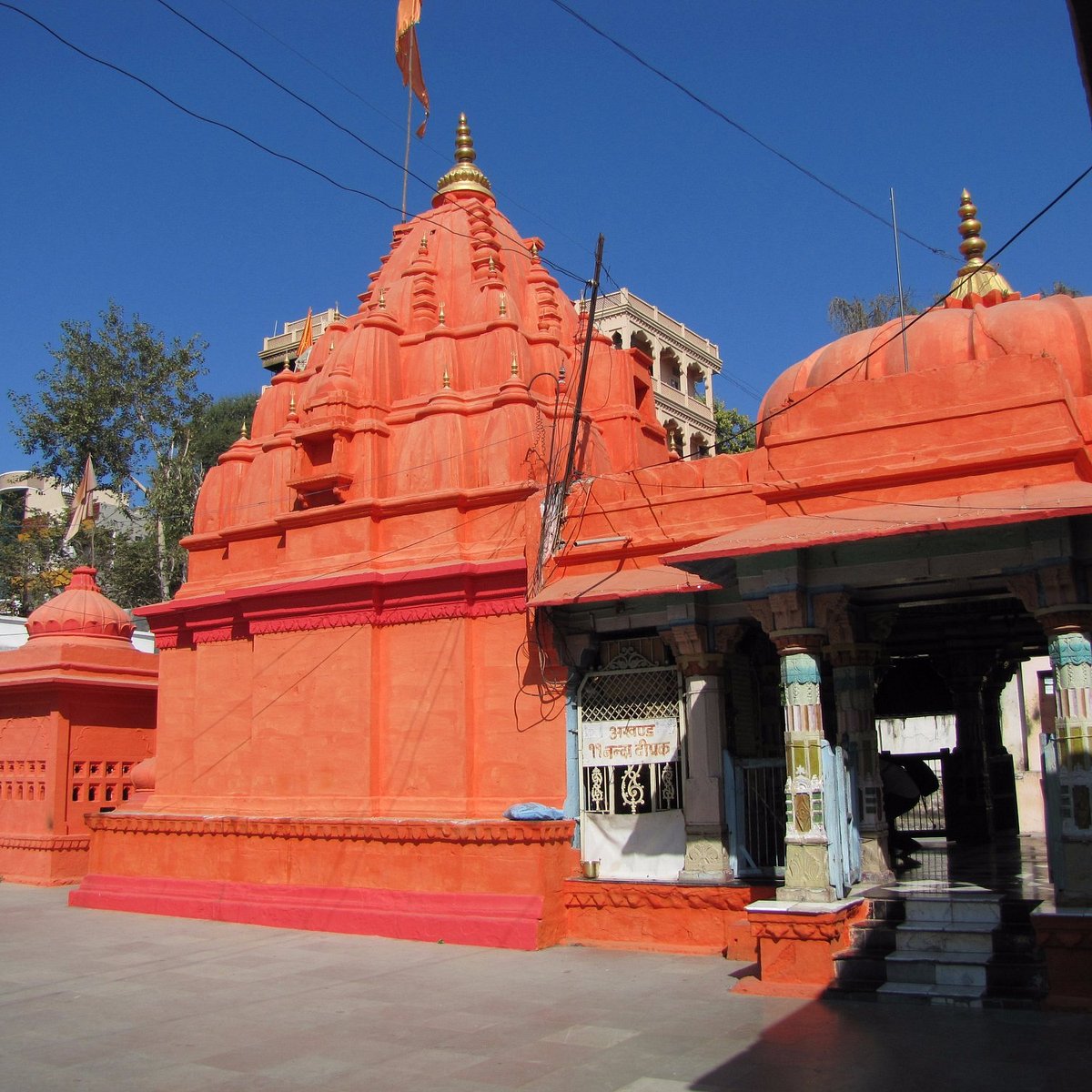 rajarajeshwara temple to shiva