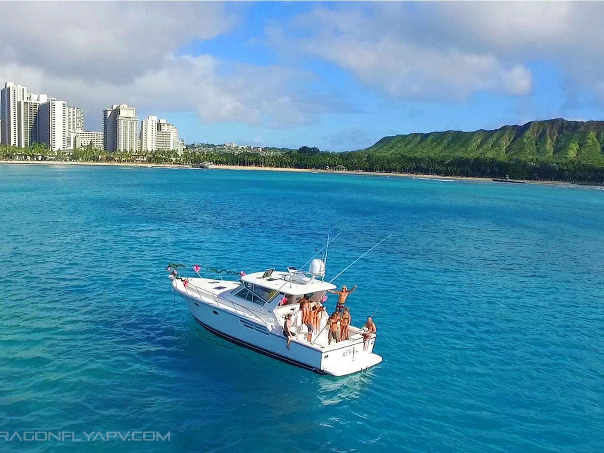 yacht cruise waikiki