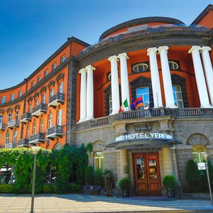 Grand Hotel Yerevan, hotel in Yerevan