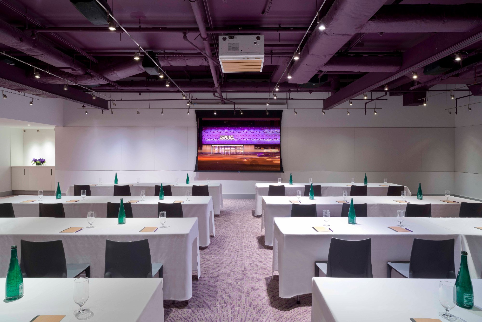 Hotel photo 12 of YOTEL New York Times Square.