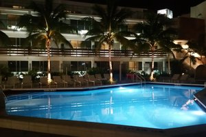 Piscina e praia