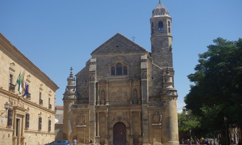 Sacra Capilla del Salvador. Panteon Familiar de Flia Cobos Ubeda