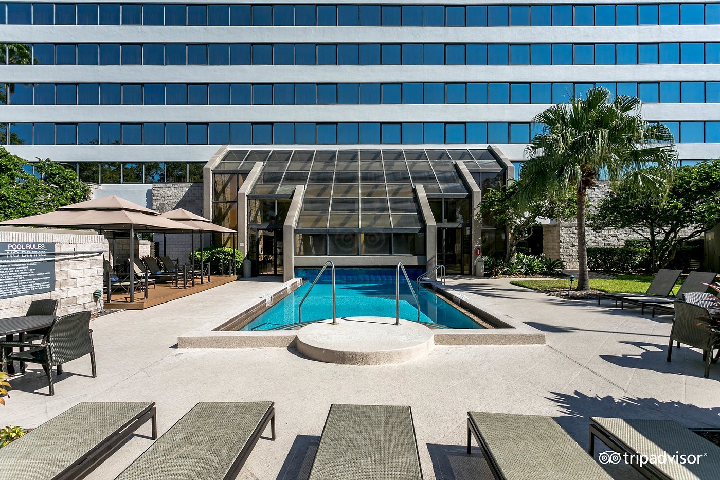 Embassy Suites by Hilton Orlando International Drive ICON Park