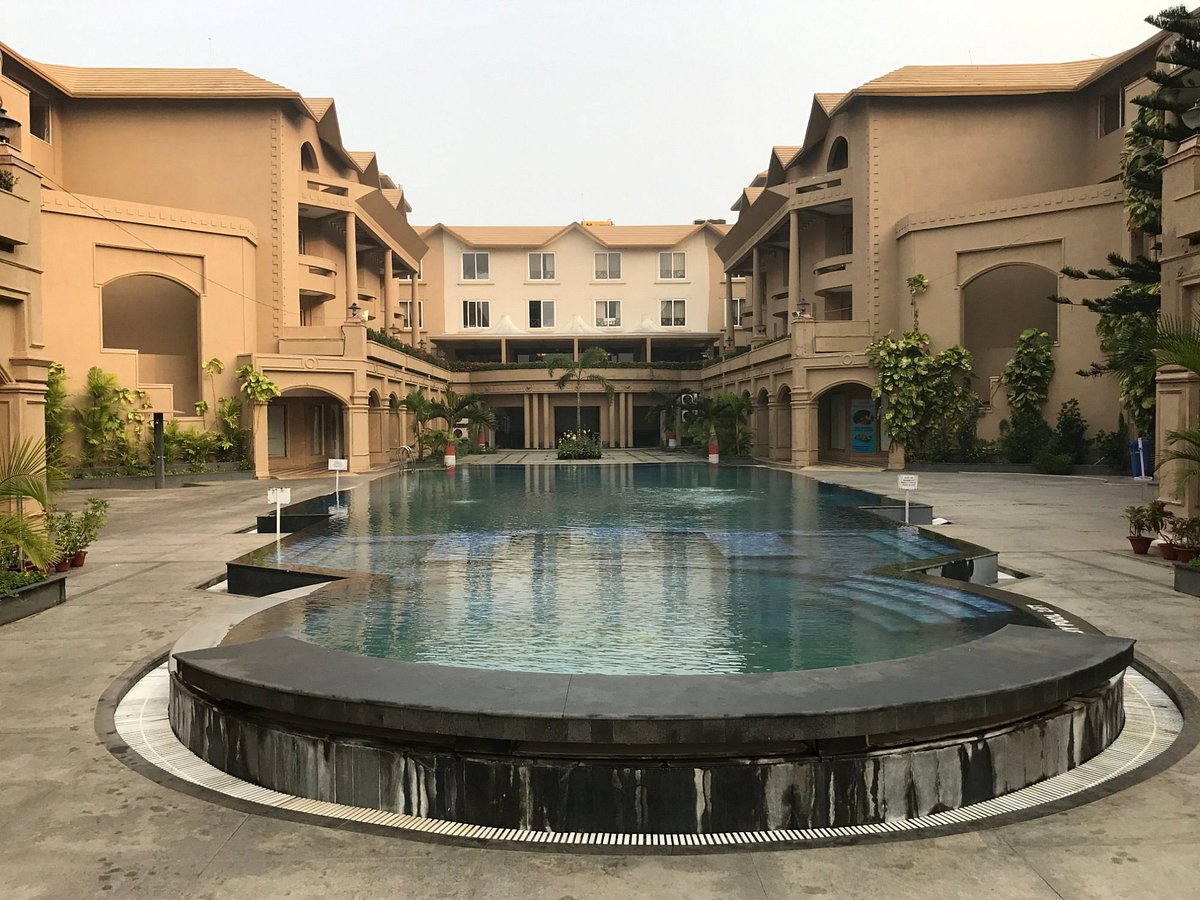 The Chariot Resort &amp; Spa, hotel in Puri
