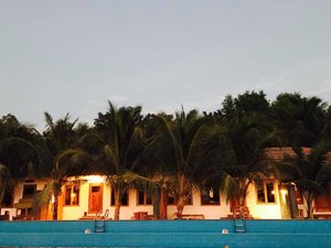 Pool & Beach