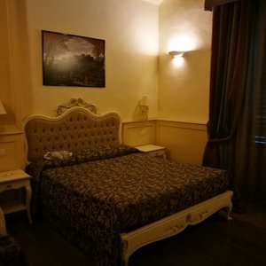 Hotel Pedrini, hotel in Bologna