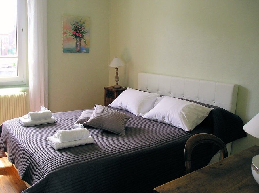 Aux Chambres Du Roy Prices B B Reviews Roye France Tripadvisor