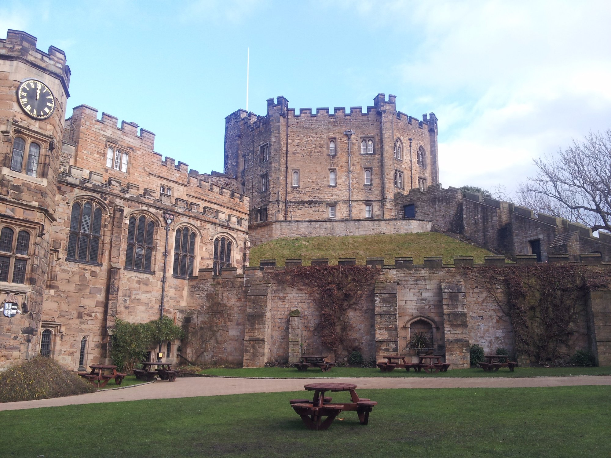 DURHAM CASTLE - Prices & Hotel Reviews (England)