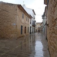 Fundacio Biblioteca d'Alcudia Can Torro, апрель 2016 года...