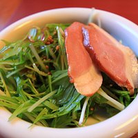 鴨の肉入りサラダ