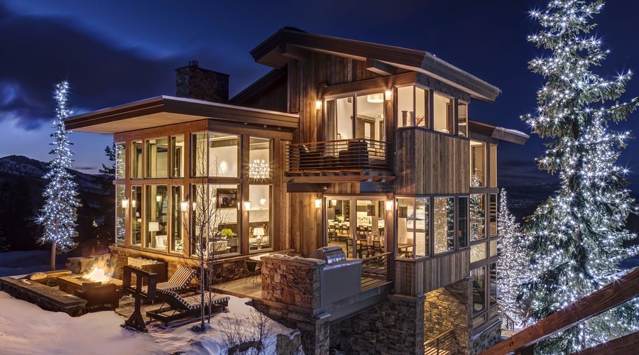Stein Eriksen Residences exterior