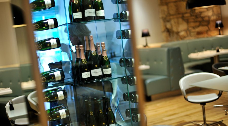 Champagne Display