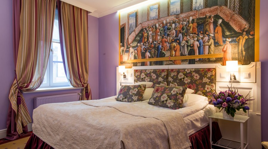 room 208
