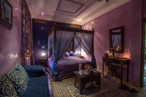 Room & Suite