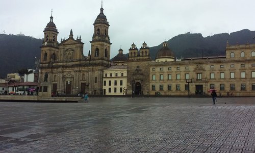 Plaza de Bolívar