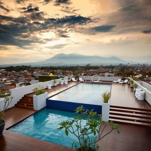 The Sky Pool