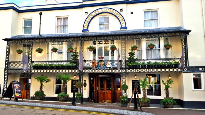 FOLEY ARMS HOTEL - JD WETHERSPOON HOTEL, GREAT MALVERN, REINO UNIDO ...