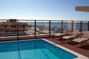Piscina e praia