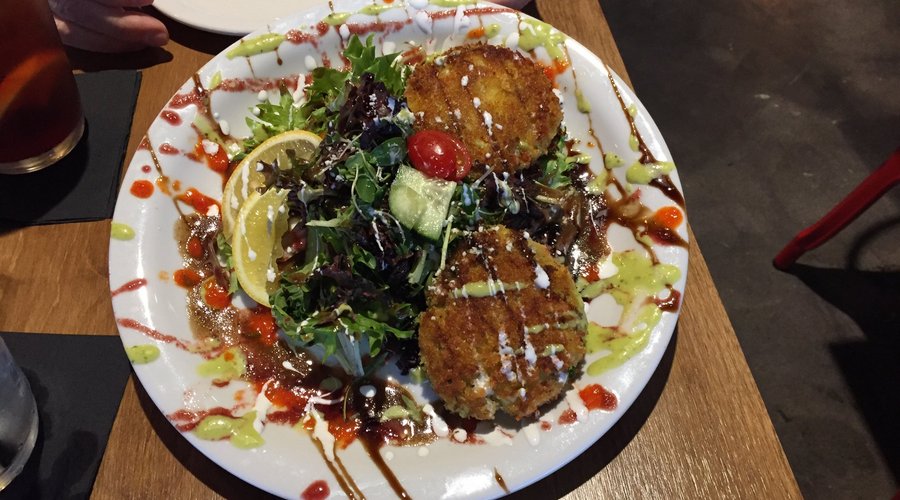 Crabcakes & greens with Champagne vinaigrette
