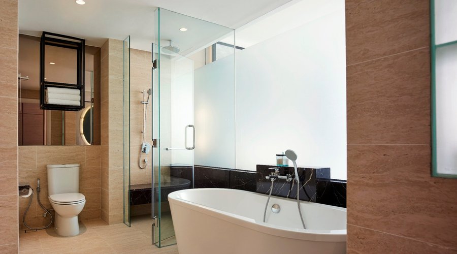 Executive Studio Bathroom