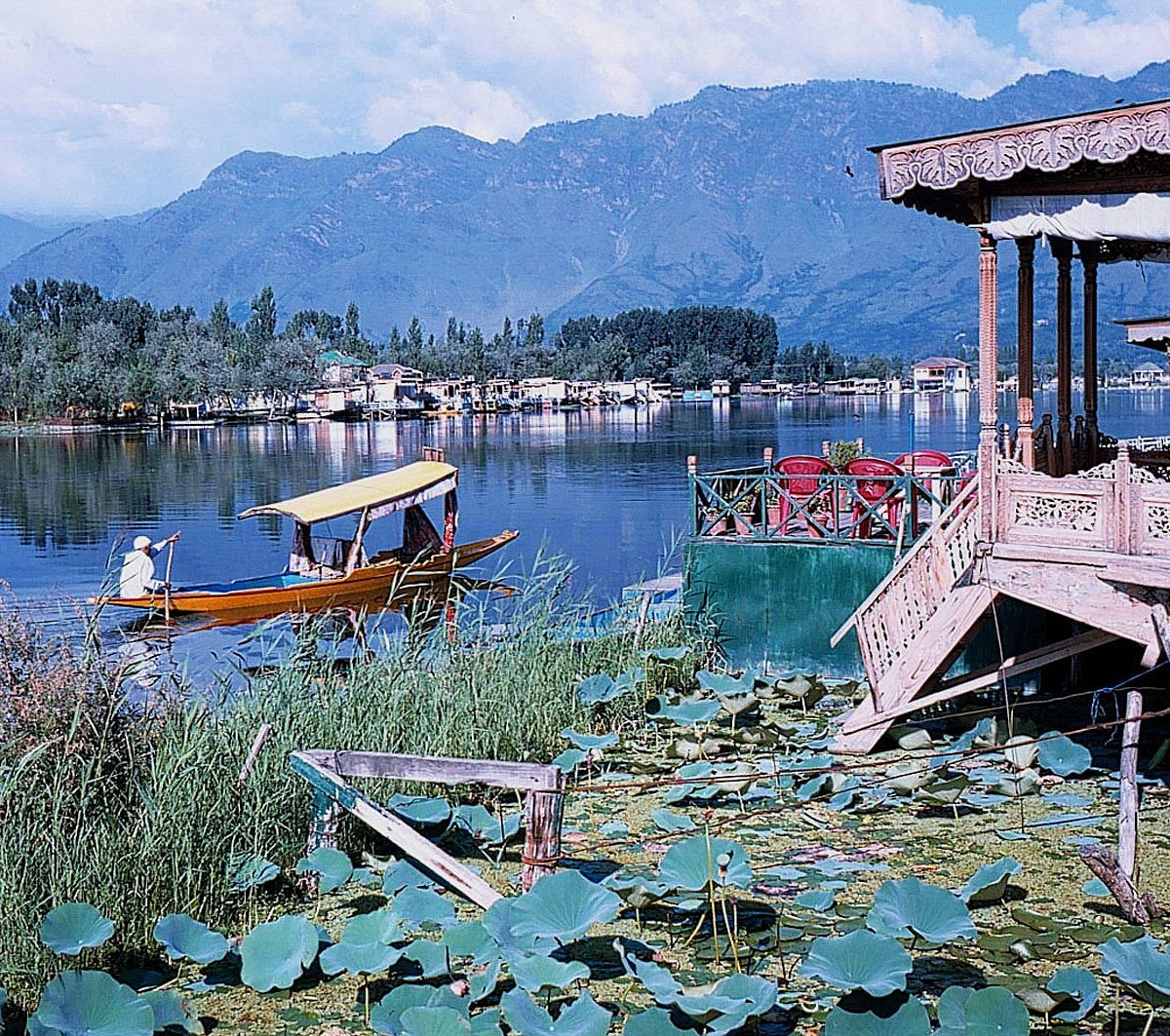 Dal Lake (Srinagar) - All You Need to Know BEFORE You Go