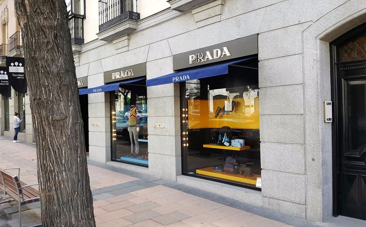 Las tiendas de la calle Serrano en Madrid