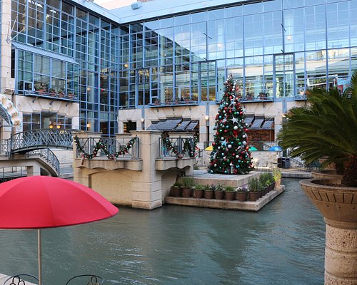 8 Best Shopping Malls in San Antonio - Where to Shop in San