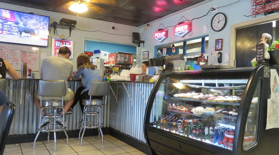Woodchucks cafe