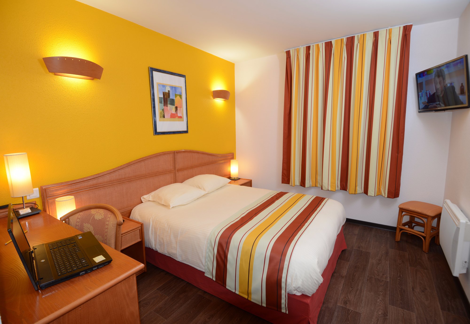 B&B HOTEL STRASBOURG AEROPORT (AU$76): 2023 Prices & Reviews (Holtzheim ...