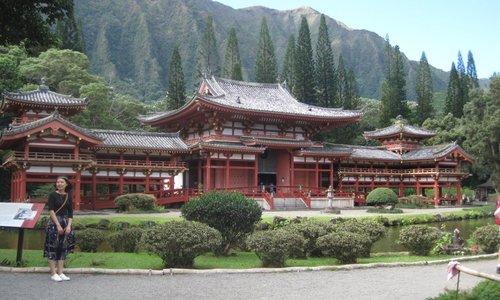 The temple with the Koolau mountains in the background.