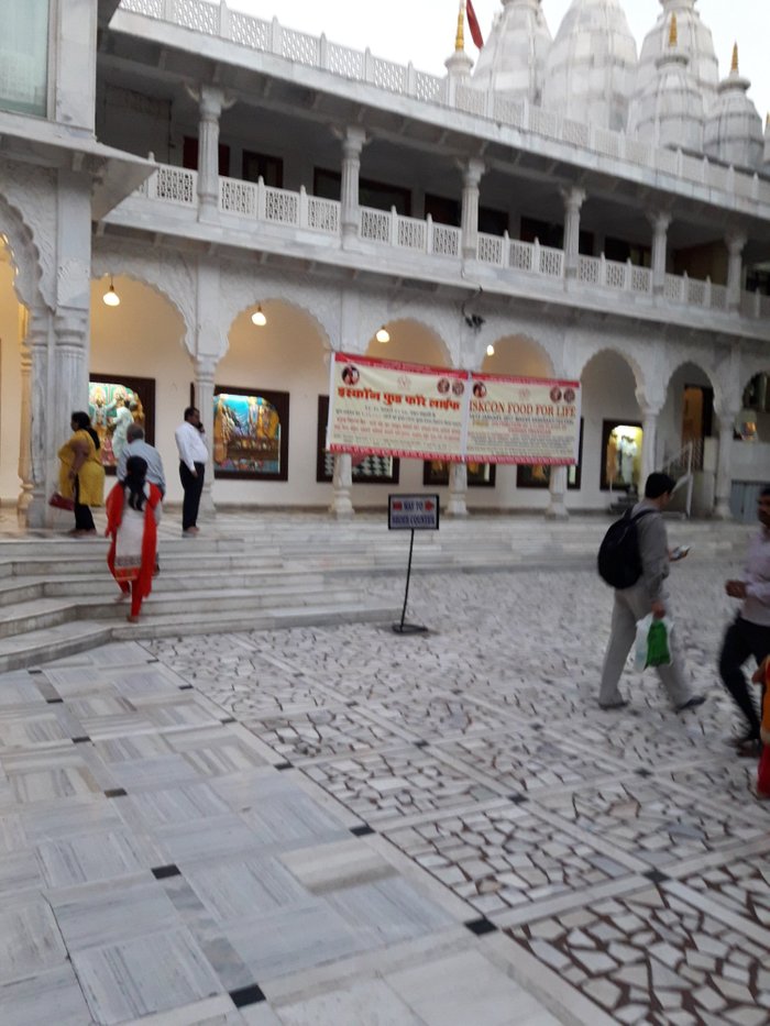 Hare Rama Hare Krishna Temple in Juhu,Mumbai - Best Temples in