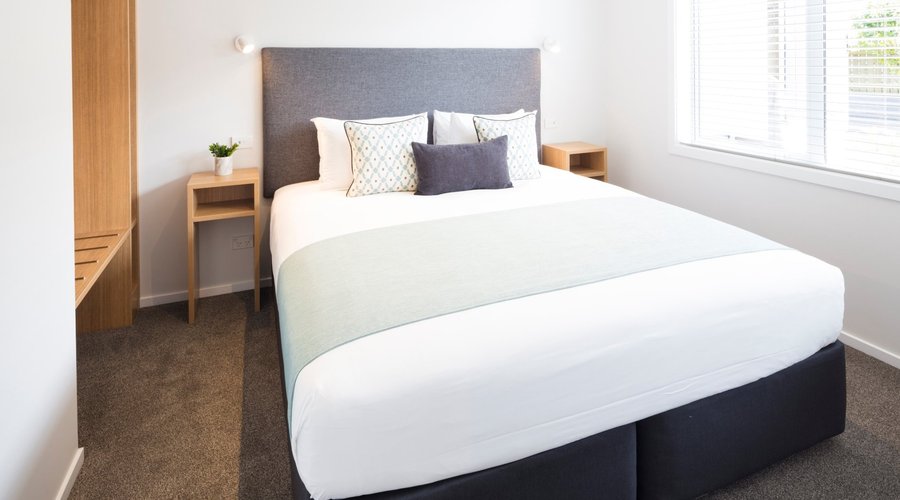 Deluxe King Studio - Wheelchair accessible 