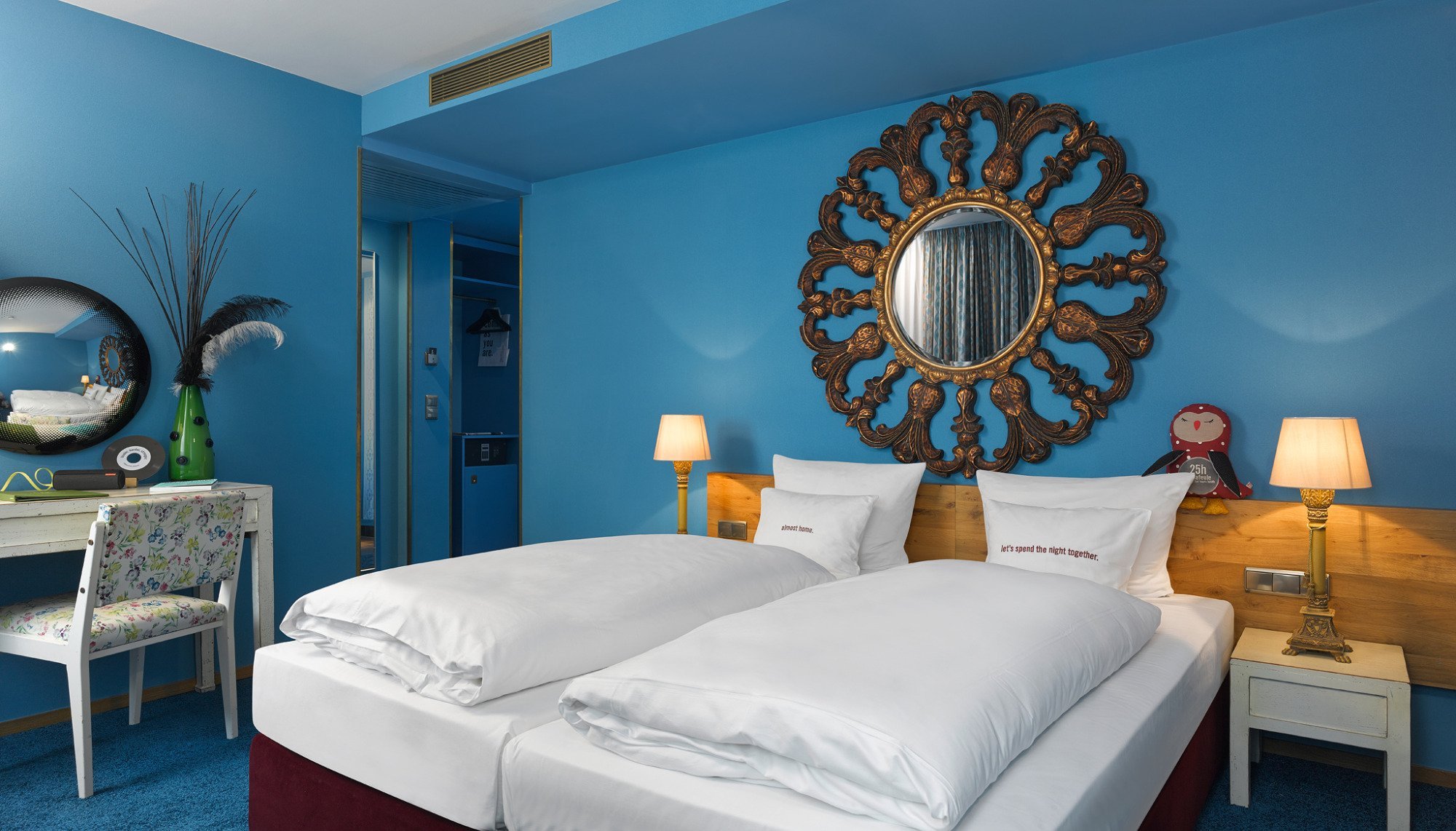 25hours Hotel Frankfurt The Goldman by null
