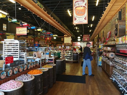 Local shops in Nashville and Middle Tennessee: Shopping near me