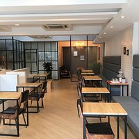 -Specialty Coffee Store-
Espresso, Latte, Flat white, einspanner, Long black, Spanish Latte,
Oga