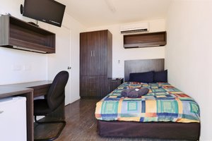 Room & Suite
