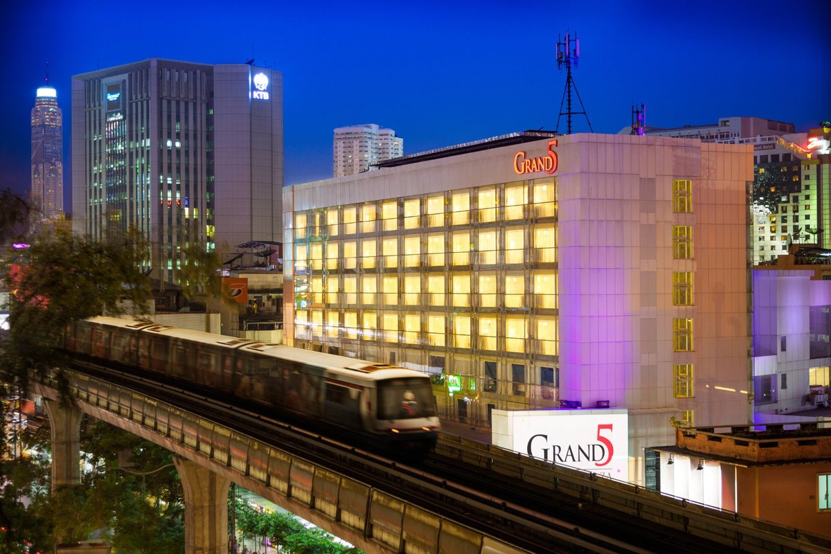 grand 5 hotel & plaza sukhumvit bangkok facebook