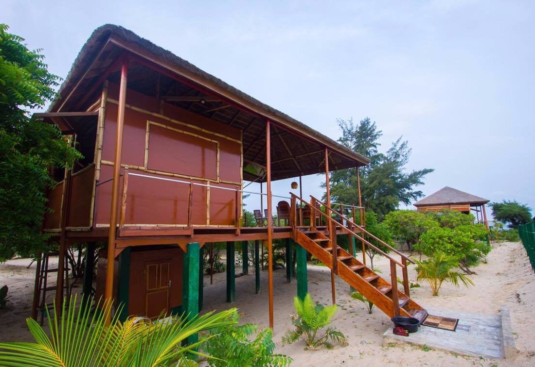 Oceanview Beach camp & Tarkwa Cafe image