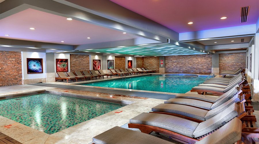 Indoor Pool(Heated according to weather conditions)
