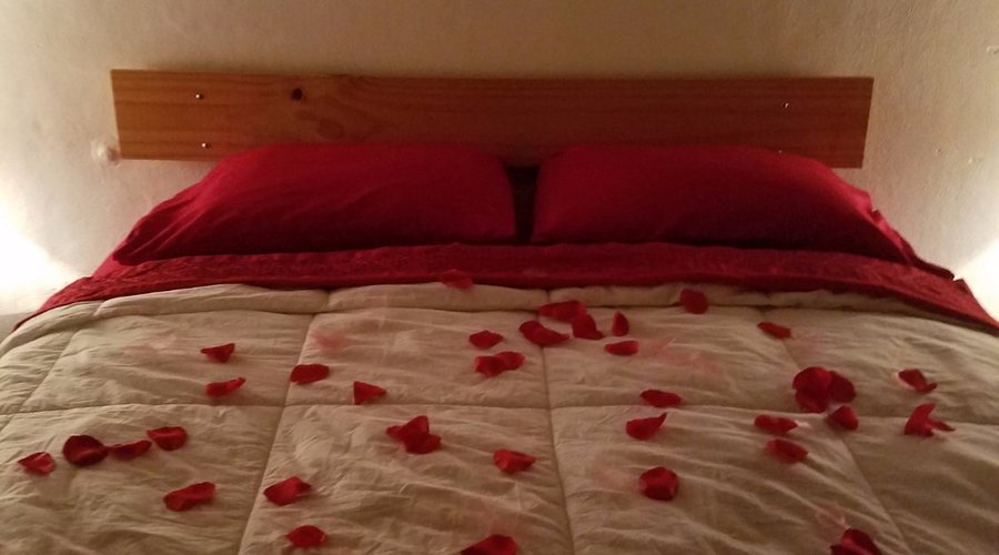 honeymoon bed