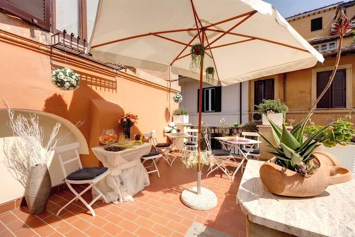 B&B ROMANTICASA - Prices & Reviews (Rome, Italy)