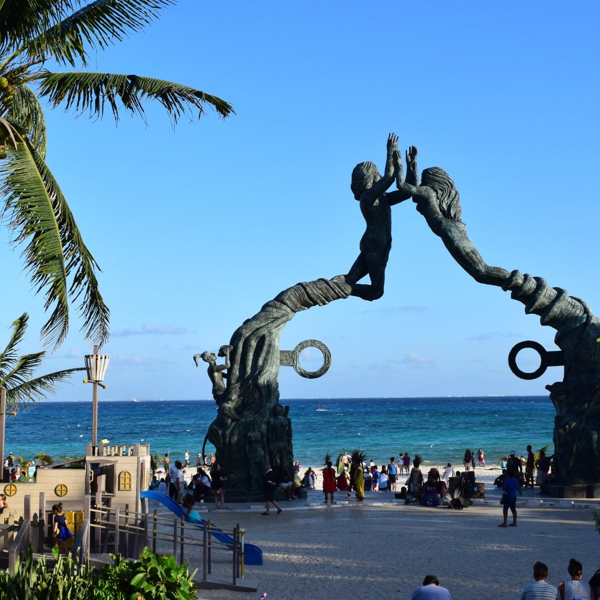 Parque Los Fundadores (Playa del Carmen) - All You Need to Know BEFORE You  Go