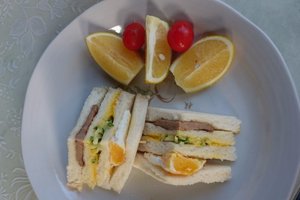 餐饮