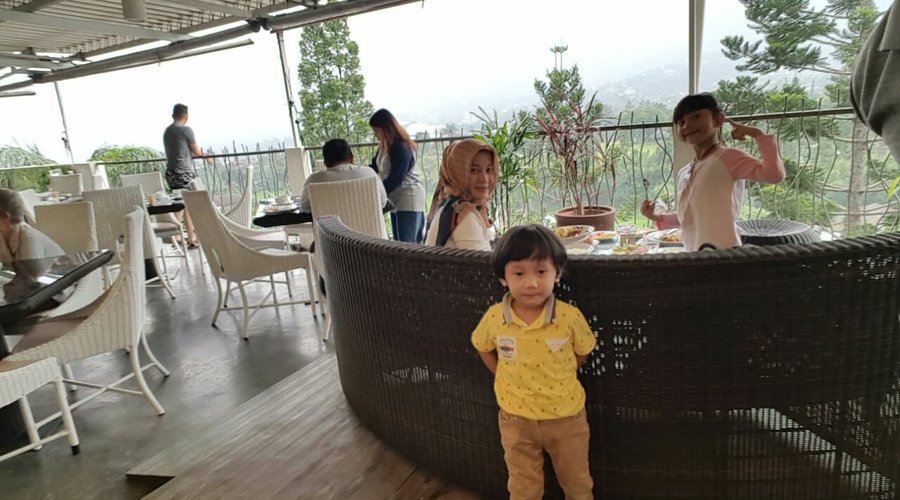 free breakfast
