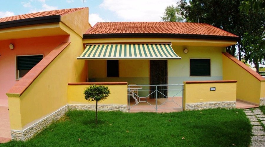 Villette in muratura comfort 50 mq. + 25 mq. di veranda esterna attrezzata