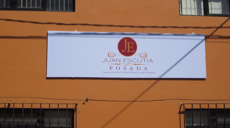 Anuncio exterior de la Posada