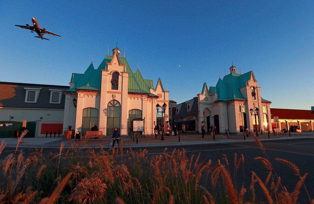 McArthurGlen Designer Outlets Vancouver (Richmond, Canada) - Đánh giá -  Tripadvisor