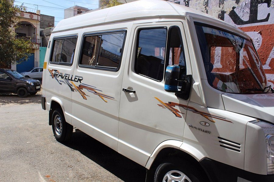 tour and travels udaipur contact number
